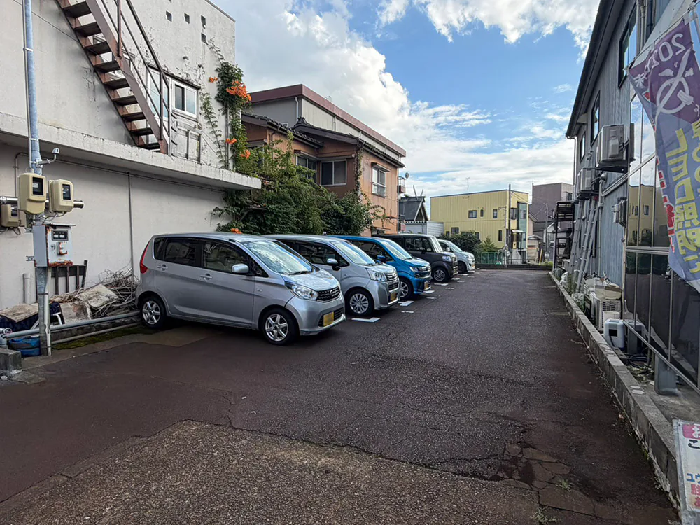 パーキング本町の駐車場